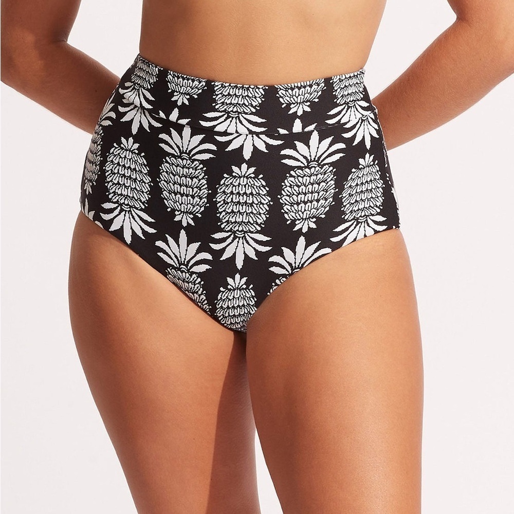 Seafolly Corsica NWT High Waisted Bikini Bottoms Black Pineapple Print Size 4 XS